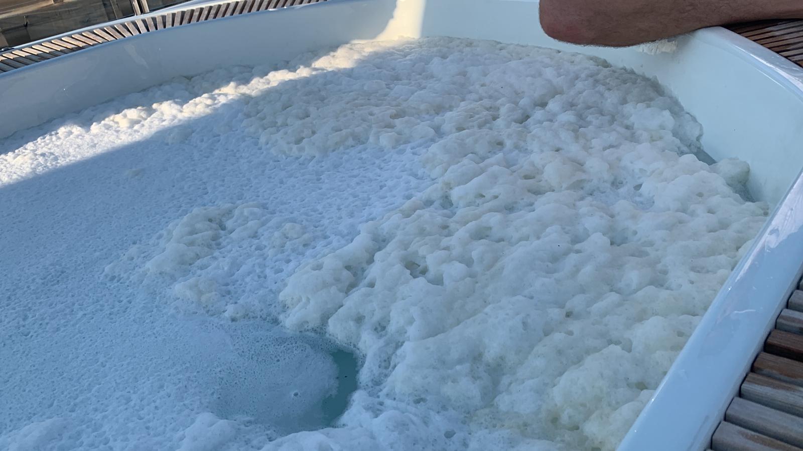 Load video: Cleaning Jacuzzi&#39;s with OCCIDERE Biofilm Disrupter